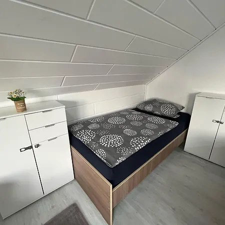 Grosszuegige Monteurzimmer-wohnung Naehe Hannover Gæstehus