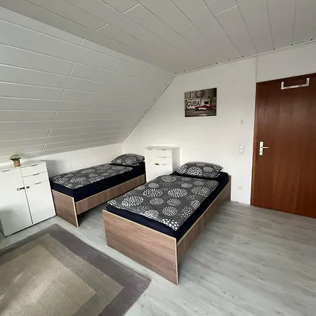 Grosszuegige Monteurzimmer-wohnung Naehe Hannover Guest house Hohenhameln