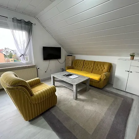 Grosszuegige Monteurzimmer-wohnung Naehe Hannover Guest house